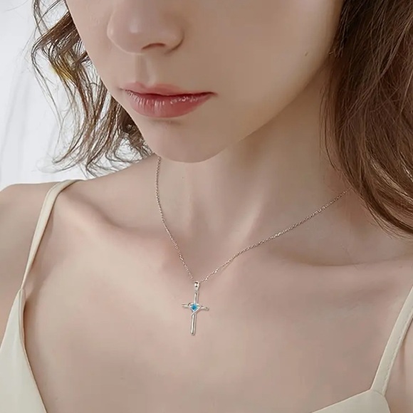 925 Sterling Silver Cross With Blue Zirconia!!! - Picture 3 of 4